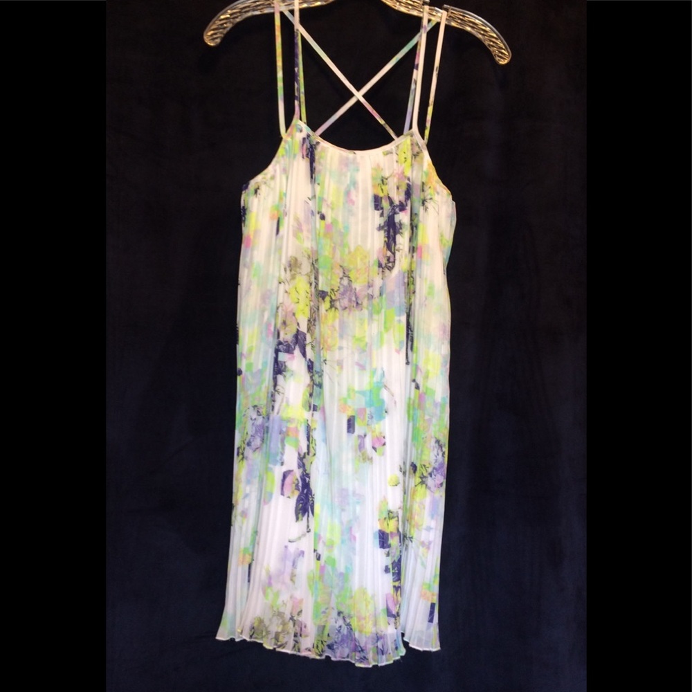 BCBGeneration XS Strappy Pleated Floral Sundress